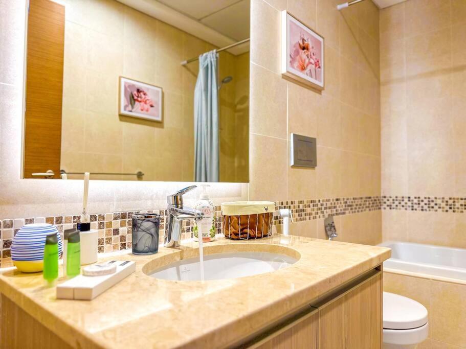 Luxury Golf View For Family 203a3 Appartamento Abu Dhabi